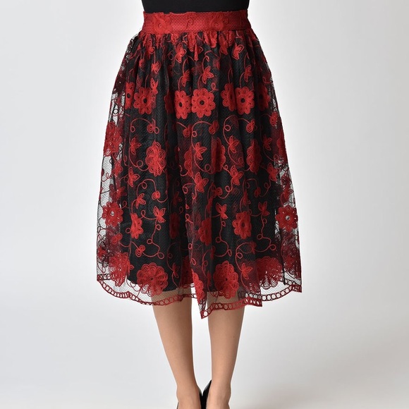 💥🔥Voodoo Vixen floral embroidery skirt🔥💥 - Picture 2 of 8